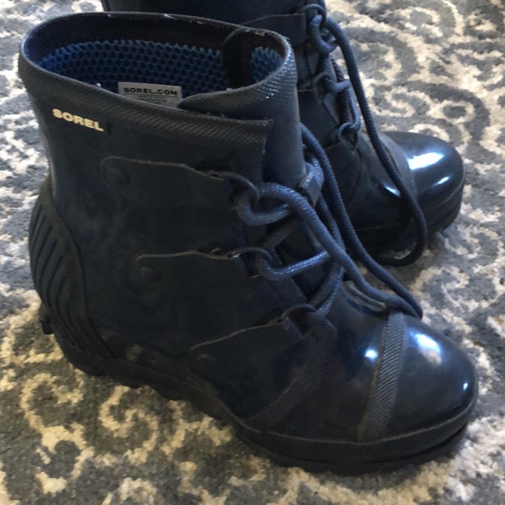 Sorel blue rain boots